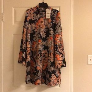 NWT bell sleeve dress